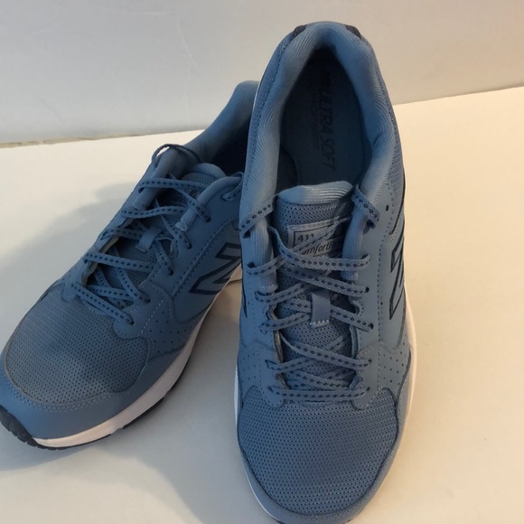 New Balance Women’s Walking Shoes - Picture 3 of 6